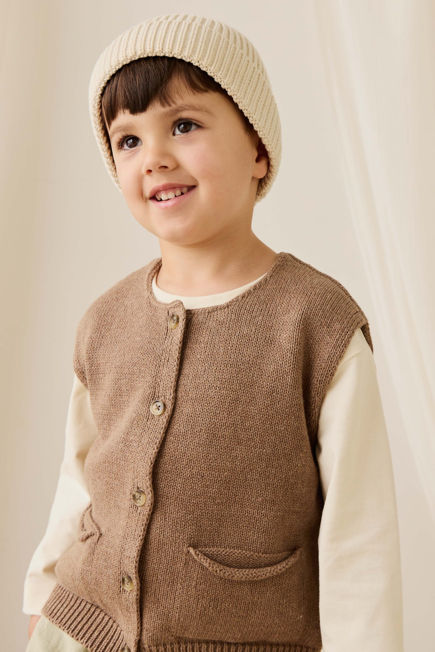 Flynn Vest - Doe