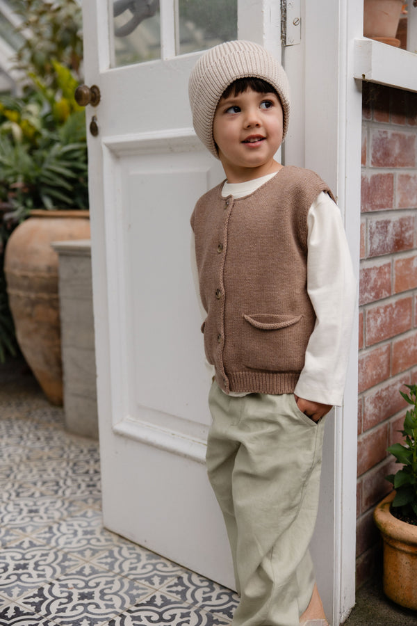 Flynn Vest - Doe